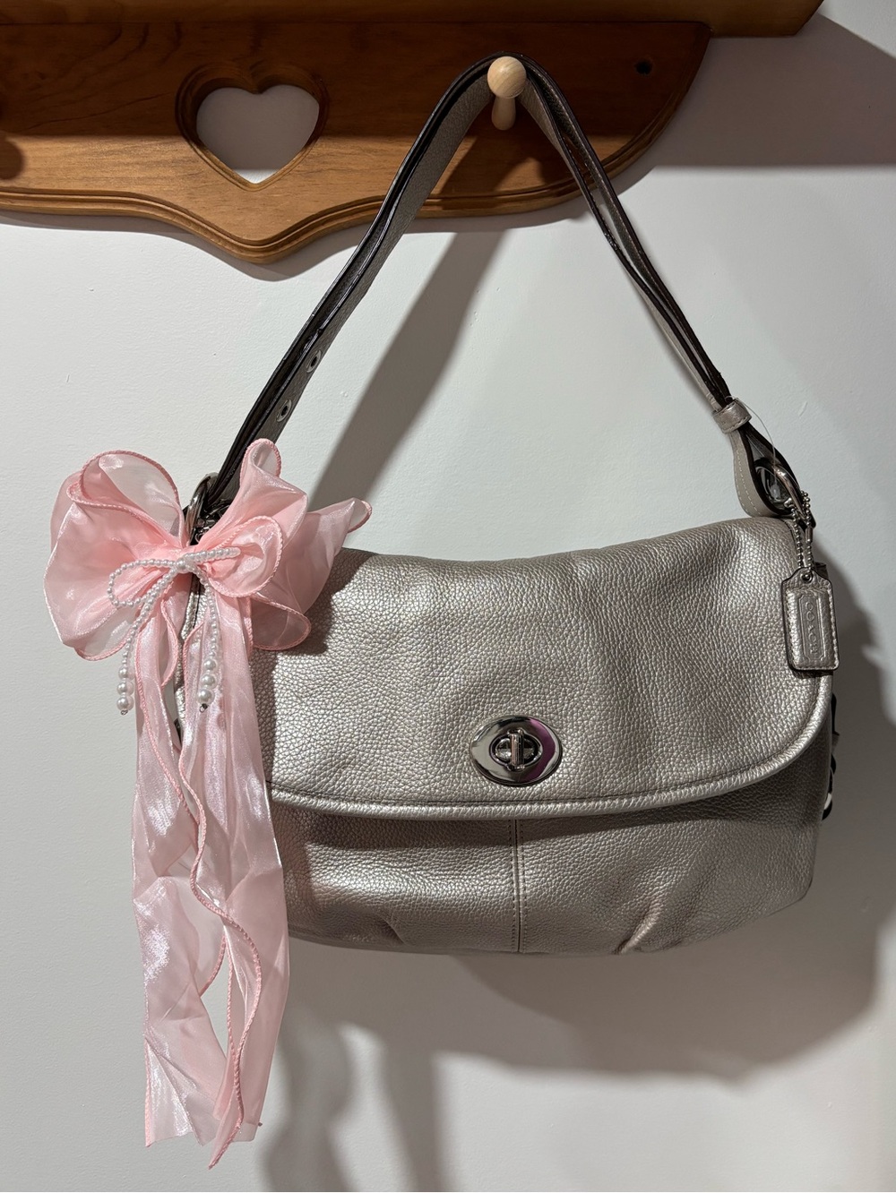 2010 Coach Legacy Turnlock Flap Metallic Leather Shoulder Bag 15170